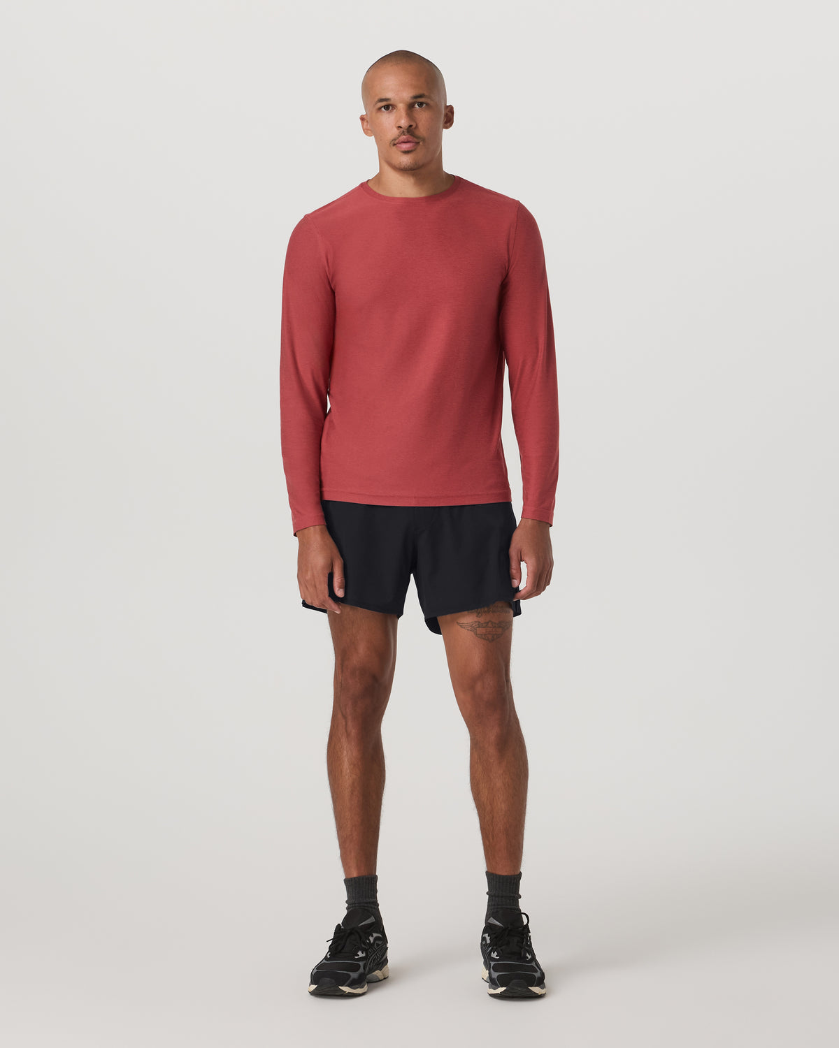 Long Sleeve Strato Tech Tee Fire Heather Workout Shirt - Vuori
