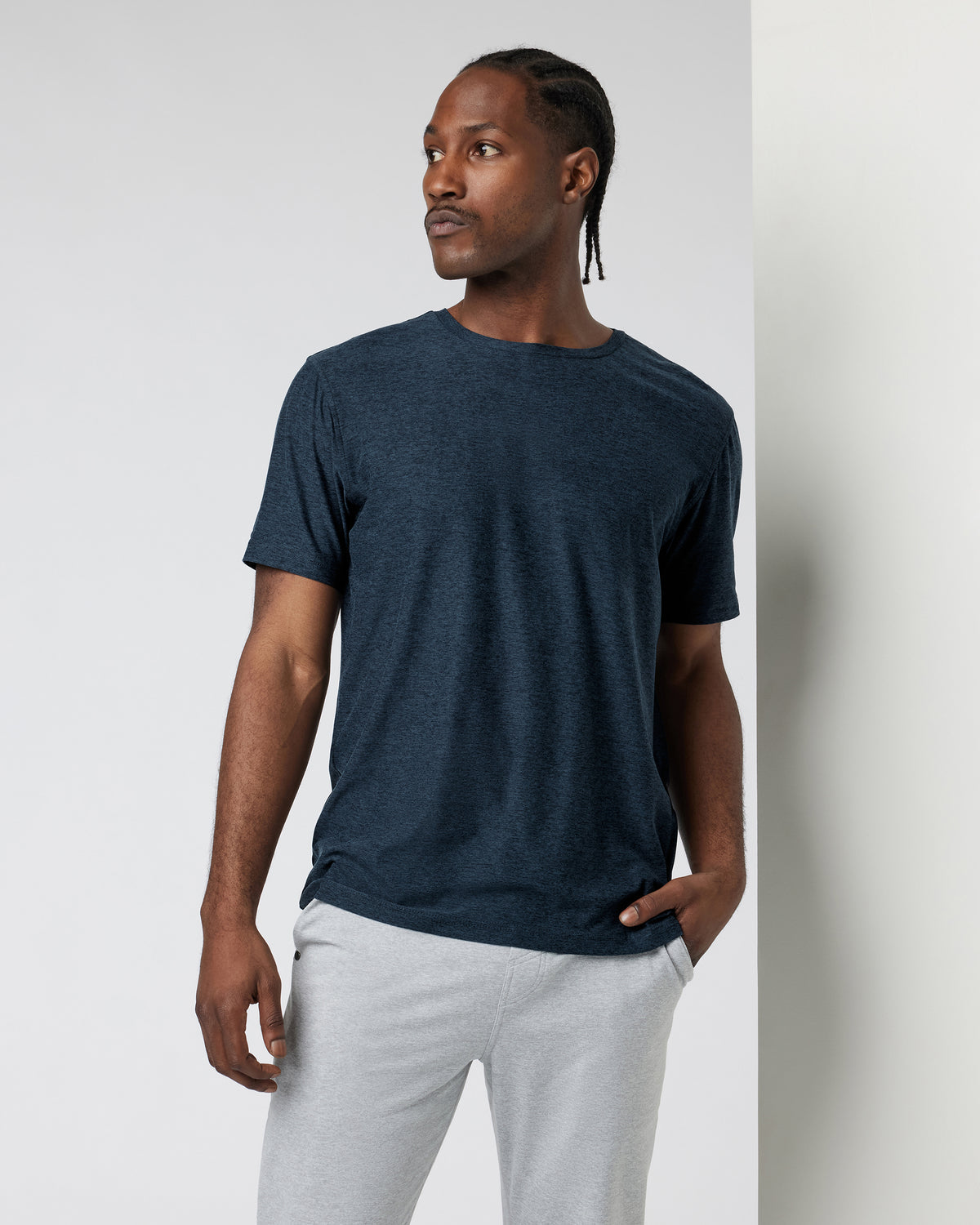 Strato Tech Tee Men's Navy Heather Blue Tee - Vuori