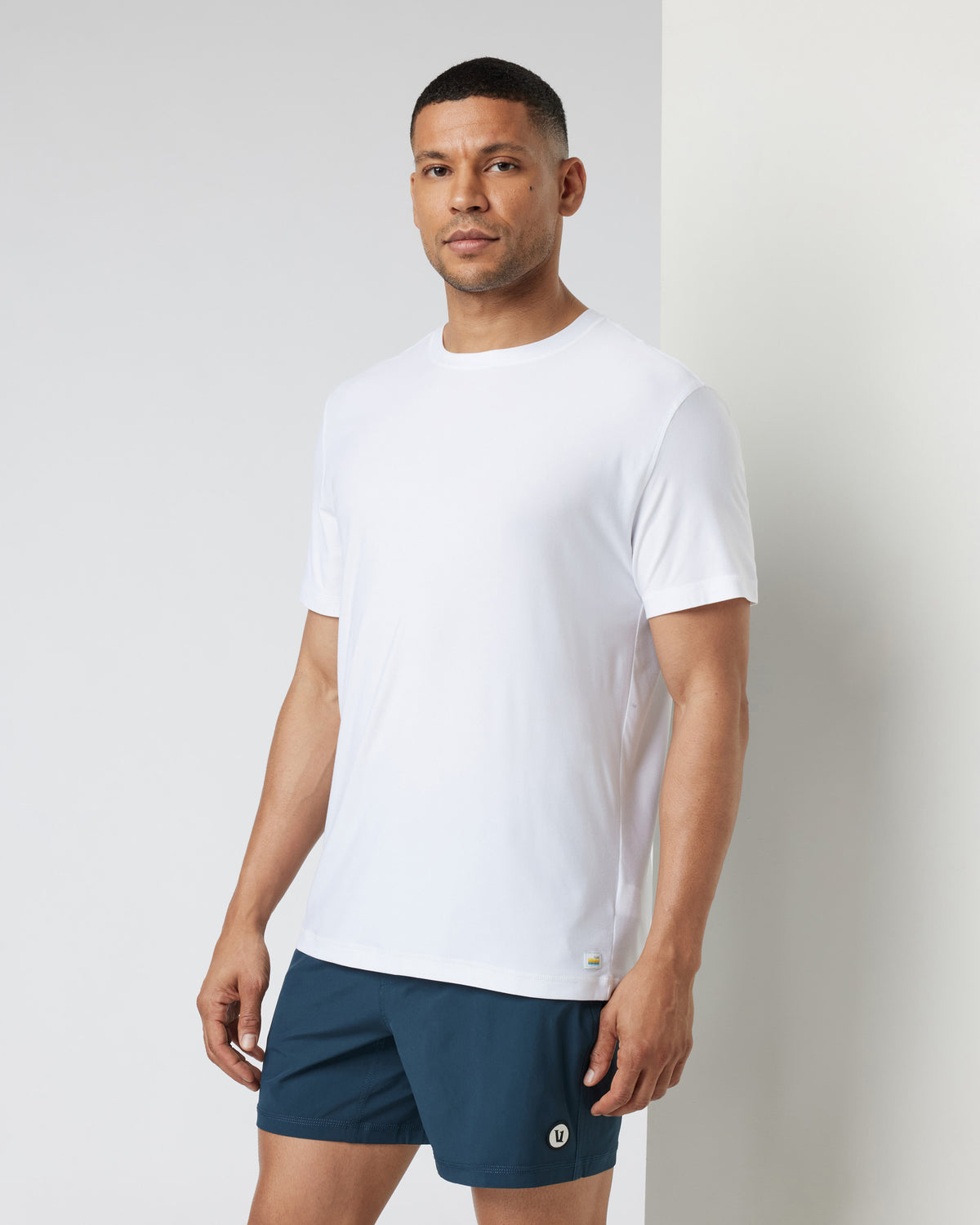 Strato Tech Tee Men's White Tech Shirt - Vuori