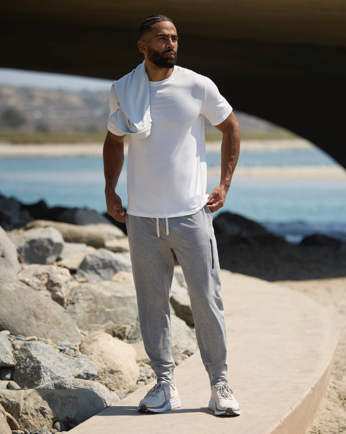 Strato Tech Tee Men's White Tech Shirt - Vuori