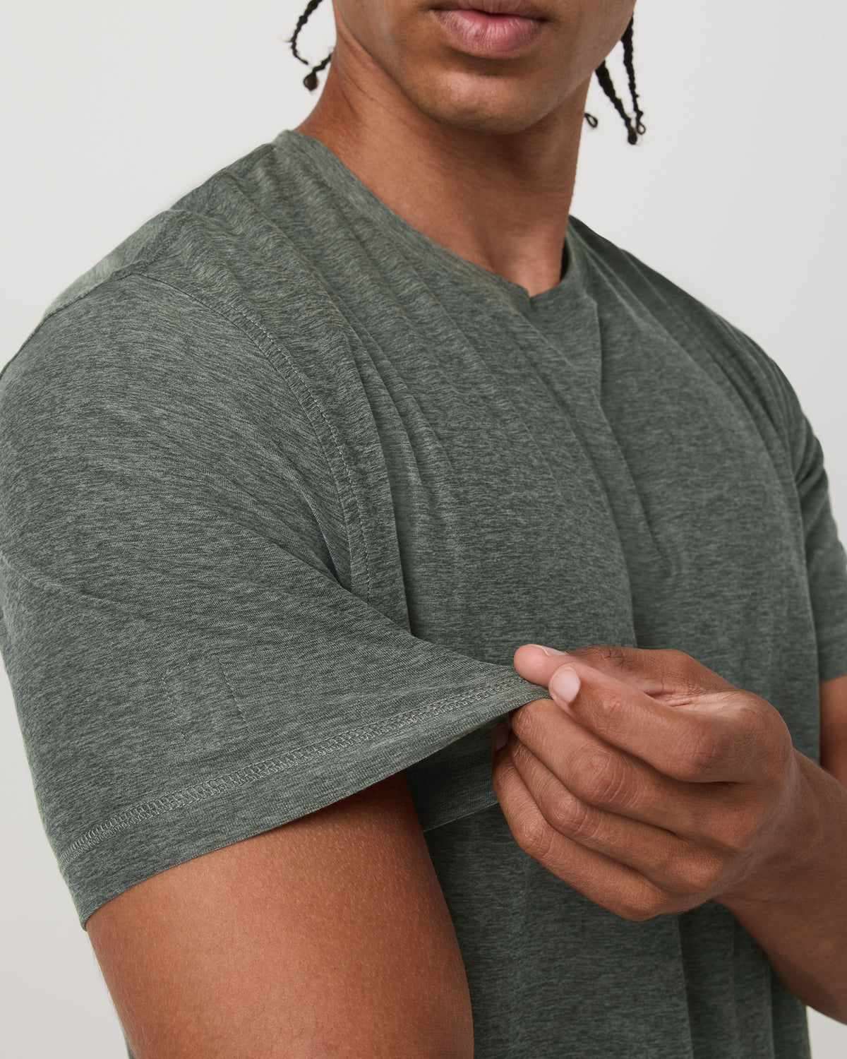 Strato Tech Tee Men's River Rock Heather T-Shirt - Vuori