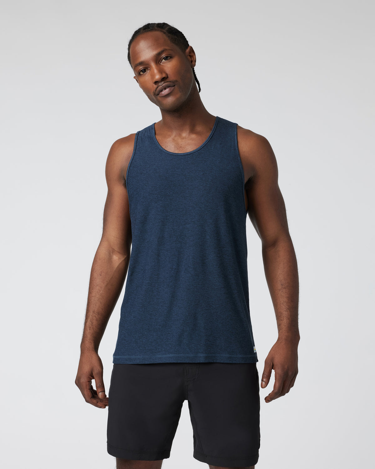 Strato Tech Tank Men's Navy Heather Tank Top - Vuori