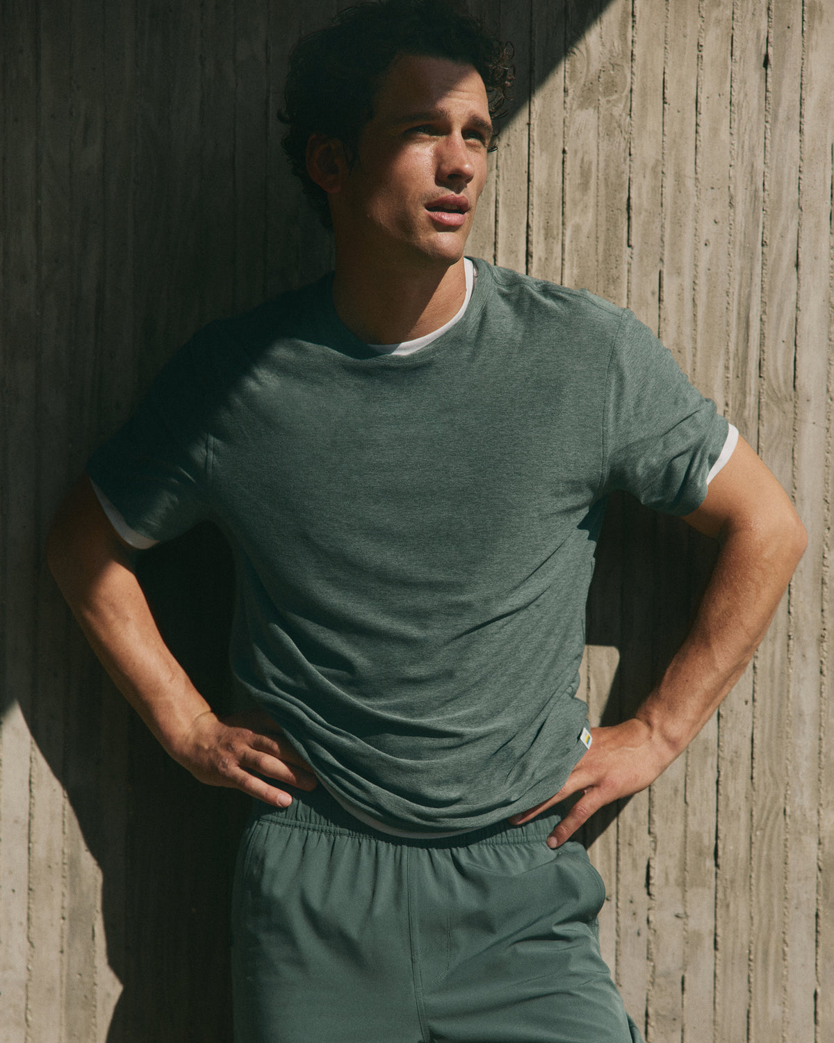 Short Sleeve Strato Tech Tee-Relaxed Fit Agate Green Heather - Vuori