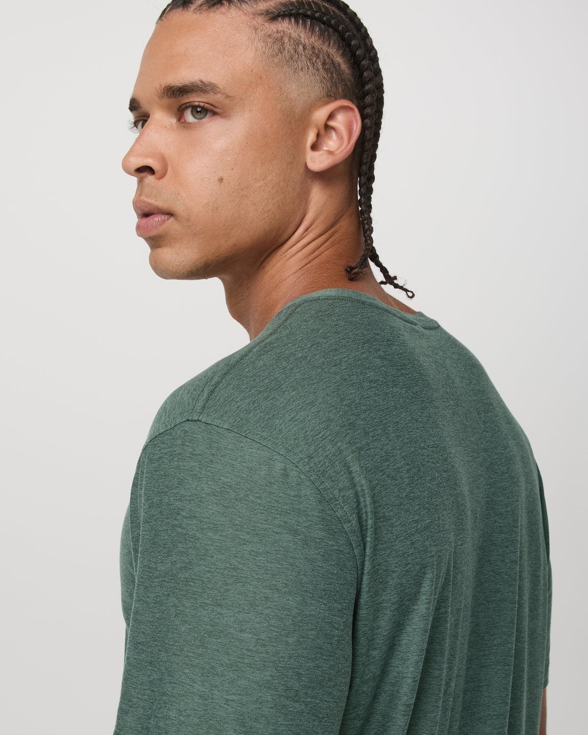 Short Sleeve Strato Tech Tee-Relaxed Fit Agate Green Heather - Vuori