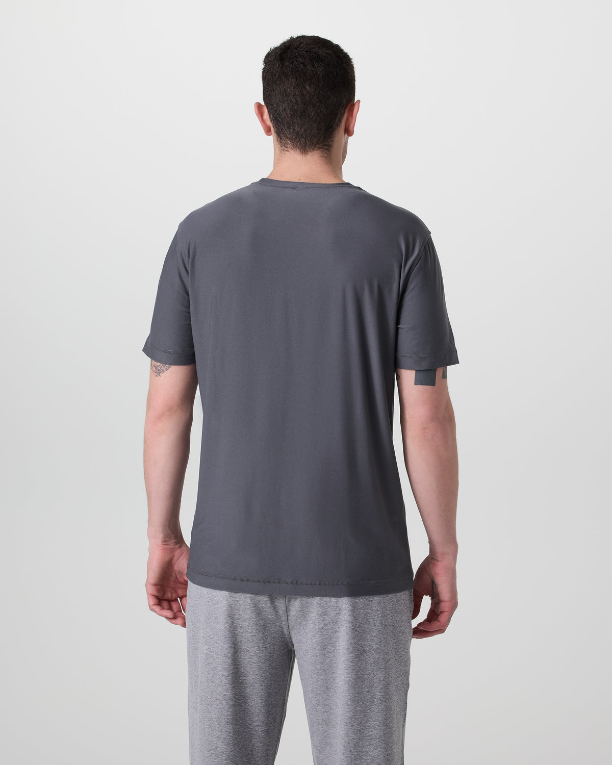 Strato Tech Tee Men's Moonlight Workout Shirt - Vuori