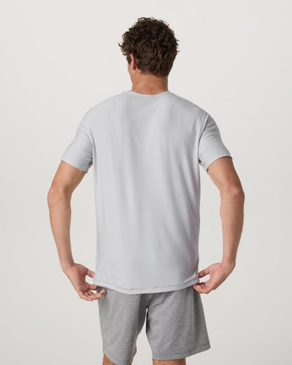 Strato Tech Tee Men's Frost Grey Workout Shirt - Vuori