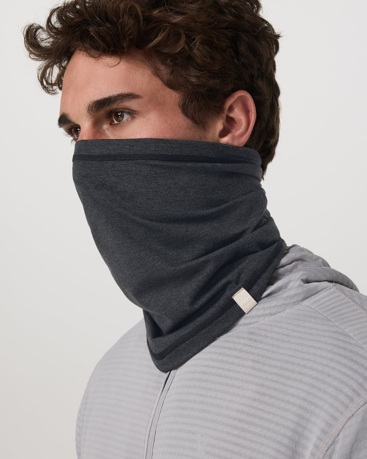 DreamKnit Neck Gaiter Charcoal Heather Gaiter - Vuori