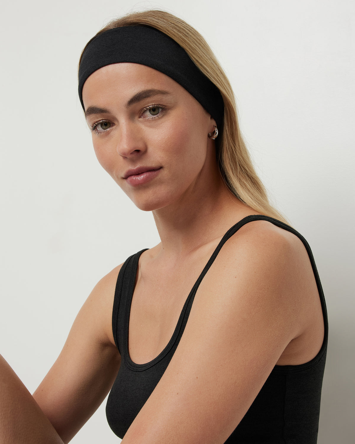 Halo Headband Black Heather Performance Headband - Vuori